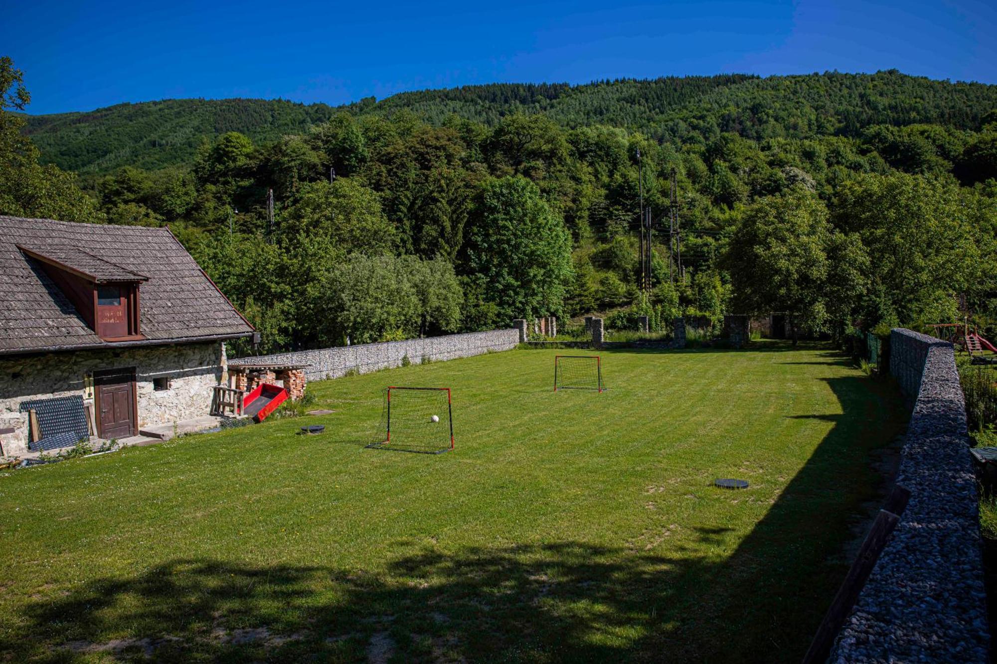 Ubytovacie Zariadenie U Mudajov Kralovany ภายนอก รูปภาพ
